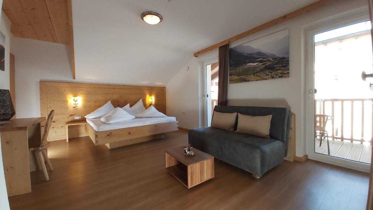 Adler Hotel-Pension Fulpmes Esterno foto