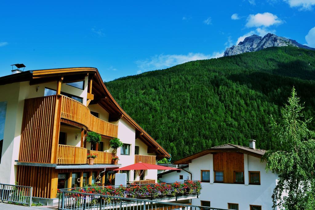Adler Hotel-Pension Fulpmes Esterno foto